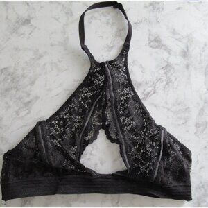Victorias Secret Bralette M Medium Black Very Sexy Lace Keyhole Unlined Wireless